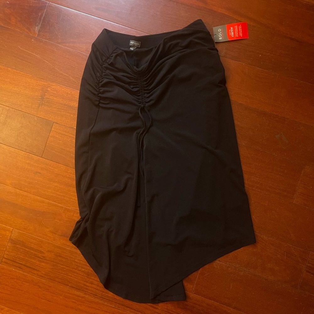 Black midi skirt with drawstring for cinch